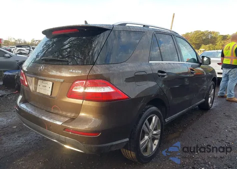 2012 Mercedes-Benz Ml 350 4Matic z USA, uszkodzony, nr VIN 4JGDA5HBXCA024396